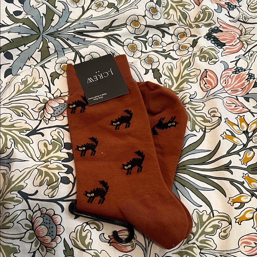 J. Crew New with Tags Rust Halloween Cat Pattern Men's Socks